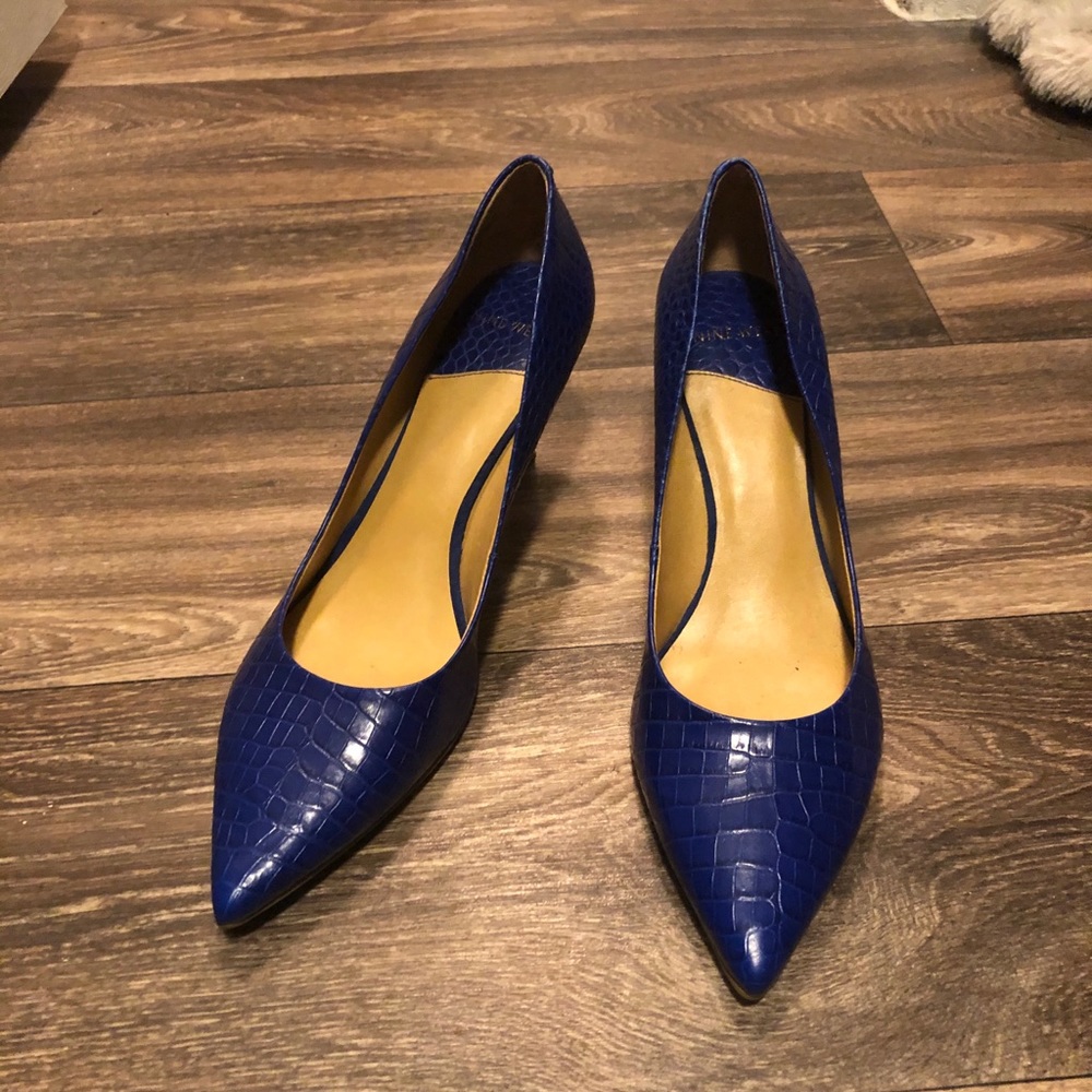Nine West Royal Blue Leather Croc Embossed Heels